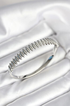 Gümüş Renk Zirkon Taşlı Pirinç Kadın Kelepçe