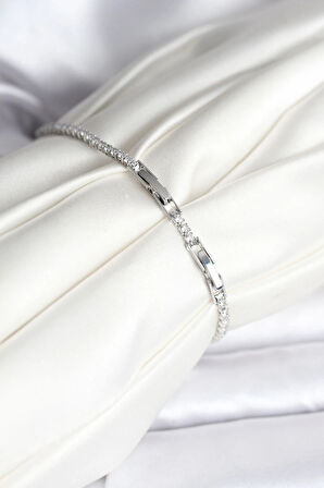 Çiçekli Model Zirkon Taşlı Gümüş Renk Su Yolu Kadın Bileklik