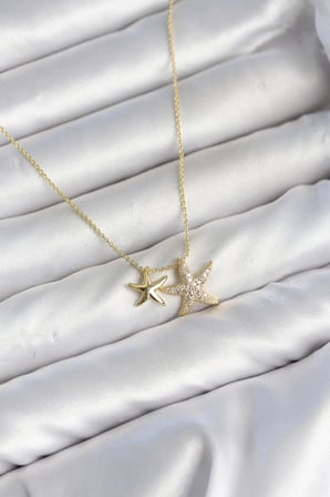 Pirinç Gold Renk Minimal Yıldız Model Kadın Kolye