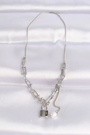 316L Çelik Zincir Gümüş Renk Zincirli Love Yazılı Kilit Kolye