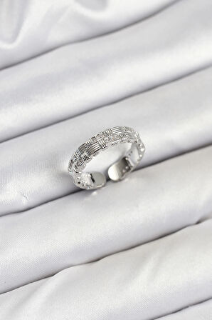 Pirinç Gümüş Renk Zirkon Taşlı Sırım Kadın Yüzük