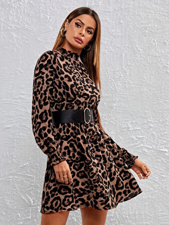 TUA MODA Kadın Uzun Kollu Yarı Balıkçı Yaka Leopar Desenli Kadife Elbise