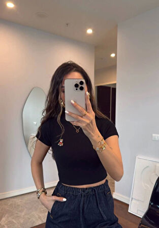 TUA MODA Bisiklet Yaka Kısa Kollu Nakışlı Crop - Siyah