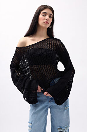 TUA MODA Kayık Yaka Ajurlu Bluz