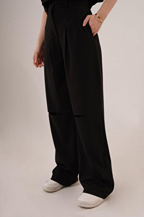 TUA MODA Cepli Düğmeli Bluz Ve Diz Detaylı Pantolon Siyah İkili Takım