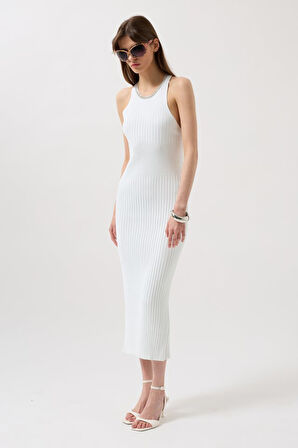 TUA MODA Halter Yaka Zincir Aksesuarlı Çapraz Askılı Elbise