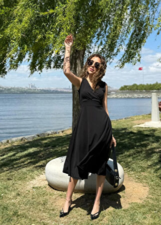 TUA MODA Kadın Ithal Krep Kumaş Kruvaze Yaka Eteği Kloş Kolsuz Mini Elbise