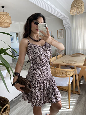 TUA MODA Kadın Askılı V Yaka Beli Pileli Leopar Desen Eteği Fırfırlı Süprem Elbise