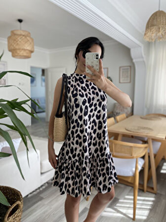 TUA MODA Kadın Kolsuz Sırttan Bağlamalı Fırfırlı Leopar Desenli Süprem Elbise