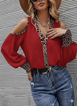 TUA MODA Kadın Omuzlardan Açık Yakalı önden Düğmeli Leopar Detaylı Sandy Bluz