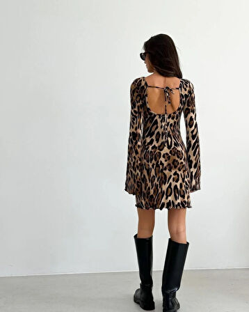 TUA MODA Kadın Uzun Kollu Sırtı Açık Bağlamalı Leopar Desenli Kısa Dalgıç Elbise