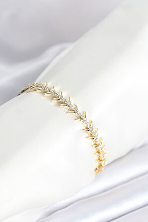 TUA MODA Pirinç Gold Renk Balık Sırtı Model Zirkon Taşlı Kadın Bileklik