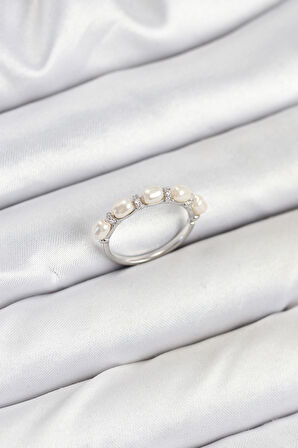 TUA MODA Pirinç Gümüş Renk Sıralı İncili Kadın Yüzük