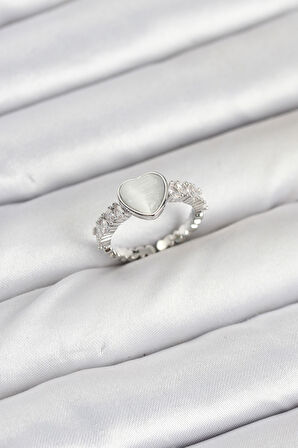 TUA MODA Pirinç Gümüş Renk Zirkon Taşlı Kalpli Kadın Yüzük