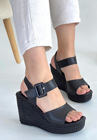 Wowo Siyah Cilt Dolgu Topuk Sandalet