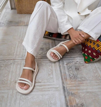 Winta Bej Cilt Sandalet