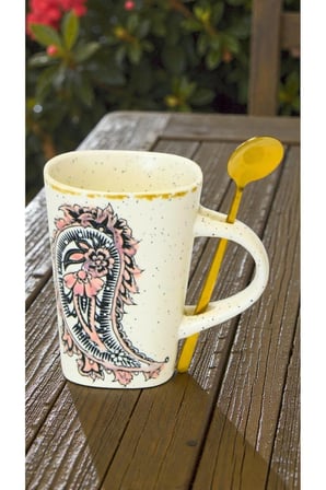 Meloria Seramik Kabartma Desenli Kaşıklı Kupa 280 ml - Somon