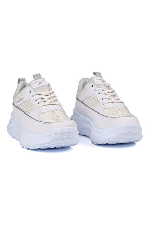 Kadın Kalın Tabanlı Beyaz Parlak Sneaker Spor Ayakkabı – Rahat, Şık ve Günlük Kullanıma Uygun