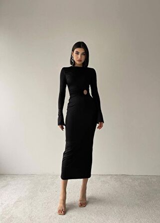 Sanem Siyah Uzun Minimal Dekolteli Elbise 