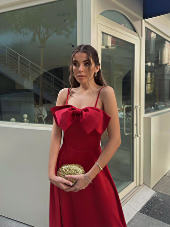 Minel Kurdele Detay Askılı Midi Atlas Elbise