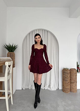 Filipina Tasarım Kalp Yaka Mini Tasarım Elbise