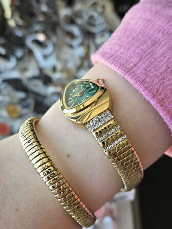 D1147.170SS ESSENCE KADIN KOL SAATİ ORJİNAL 2 YIL GARANTİLİ ŞIK VE ESTETİĞİN BİRLEŞTİĞİ ÜRÜN SU GEÇİRMEZ