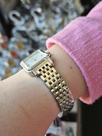 ES6940FE.220SS ESSENCE KADIN KOL SAATİ ORJİNAL 2 YIL GARANTİLİ ŞIK VE ESTETİĞİN BİRLEŞTİĞİ ÜRÜN SU GEÇİRMEZ