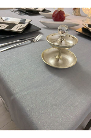 Dantel Detaylı Simli Dertsiz Masa Örtüsü Gri