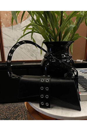 Kuşgözü Detaylı Baget Çanta Siyah