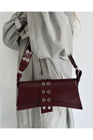 Kuşgözü Detaylı Baget Çanta Bordo