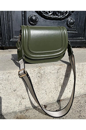 Kanvas Askılı Kapaklı Çanta Haki