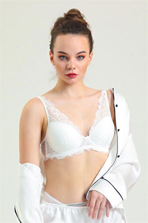 3685 - İnce Dantelli Süngerli Sütyen