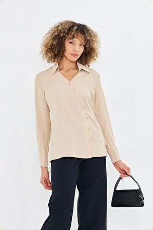  Asimetrik Pile Detay Gömlek Bej