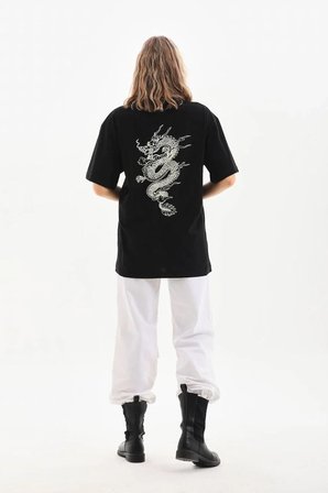 Kadın Kısa Kol Yazlık Tişört Bisiklet Yaka Ejderha Baskılı T-Shirt - Siyah