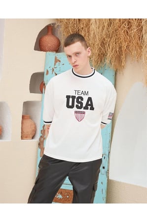 Erkek Bisiklet Yaka Tişört Nakış İşlemeli Kısa Kol Oversize T-Shirt - Beyaz