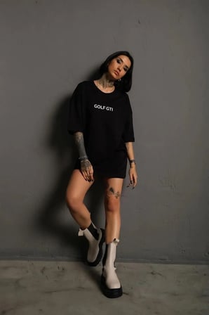 Kadın Oversize Tişört Golf GTI Retro Araba Baskılı T-shirt- Siyah