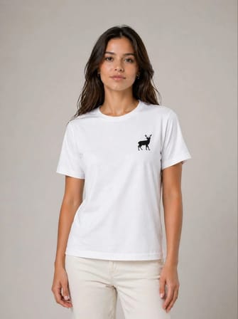 Kadın Minimal Geyik Logolu Tişört Bisiklet Yaka Kısa kol Yazlık T-Shirt - Beyaz