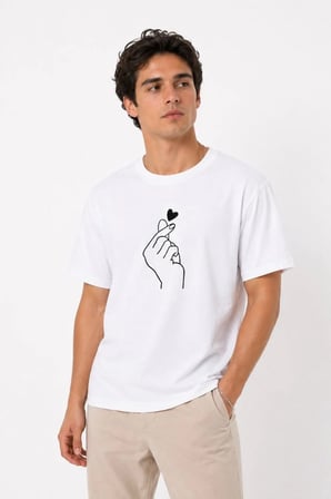 Erkek Kore Parmak Kalp Aşk Temalı Minimal Baskılı Tişört Yazlık Kısa Kol T-Shirt - Beyaz