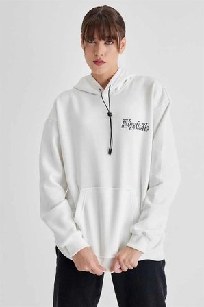 Kadın Oversize Kapüşonlu Cepli TUPAC Baskılı 3 İplik Pamuklu Hoodie Sweatshirt - Beyaz