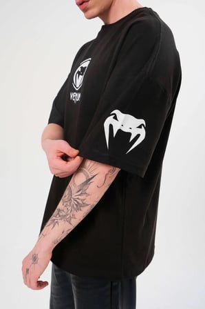 Erkek Kısa Kol Tişört Göğüs ve Kol Bisiklet Yaka Baskılı T-Shirt - Siyah