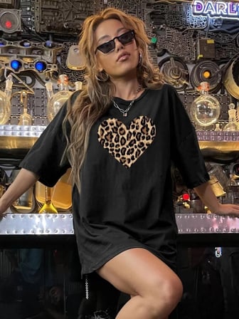 Kadın Leopar Kalp Baskılı Tişört Kısa Kol Bisiklet Yaka Oversize T-shirt - Siyah