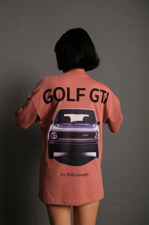 Kadın Oversize Tişört Golf GTI Retro Araba Baskılı T-shirt  - Gül Kurusu