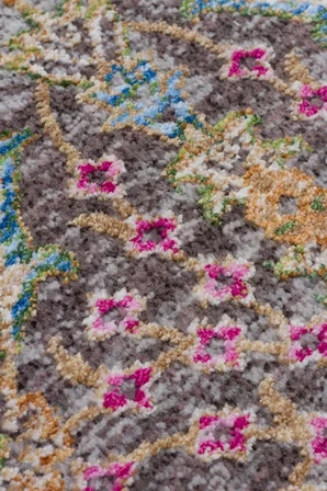 SOFIA SOF 03 MULTY Geleneksel El Dokuması Uşak Halı Desenlerine Sahip Vintage Eskitme Tarzı Salon Halısı Oturma Odası Halısı