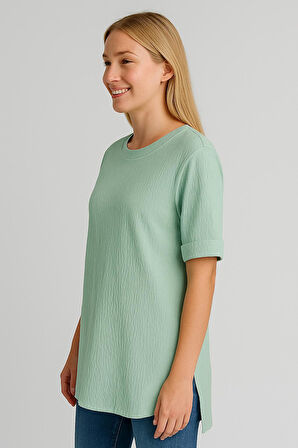Kadın Oversize kalıp Bürümcük Kumaş Duble Kol Yandan Yırtmaçlı T-shirt Bluz - T954