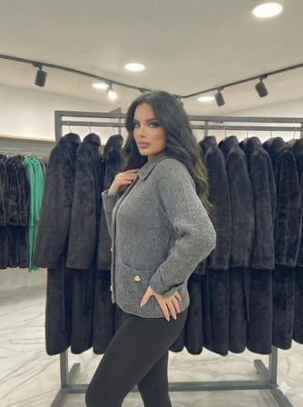 Kadın Yaka Detaylı Astarlı Slim Fit Kısa Mont