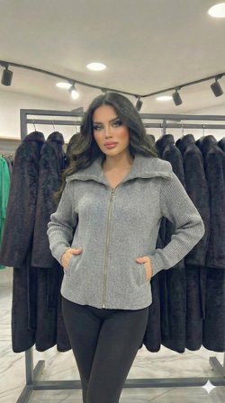 Kadın Yaka Detaylı Astarlı Slim Fit Kısa Mont