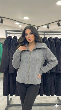 Kadın Yaka Detaylı Astarlı Slim Fit Kısa Mont