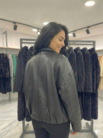 Kadın Oversize Gömlek Yaka Fermuarlı İçi Astarlı Beli Kemer Detaylı Çift Cepli Crop Deri Mont 4875