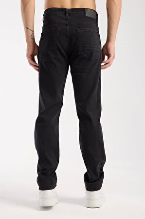 Erkek Slim Fit/Normal Kesim Jean Pantolon - Esnek (%2 Elastan) ve Pamuklu (%98) 