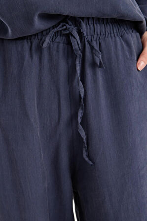 İpeksi Yumuşaklıkta Modal Kumaş Rahat Kesim Pantolon